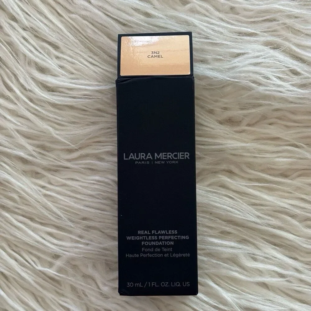 Laura Mercier Real Flawless Weightless Perfecting Foundation 3N2 Camel